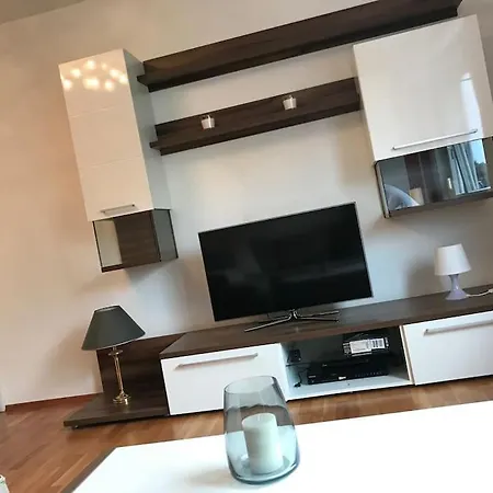 Neben Dem Lkh Und Der Medizinischen Universität * Graz